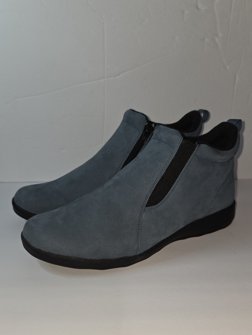 Grasshopper Casual Slip-On Suede Leather Ankle  Boots Slate Blue Womens Size 7.5